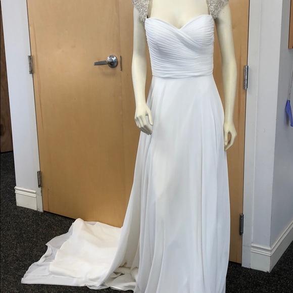 Ivory / silver formal with train size 10 - Picture 1 of 8